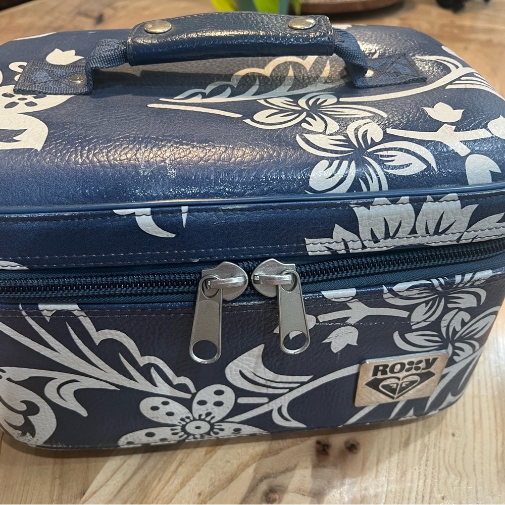 Roxy Blue and White Floral Cosmetic Bag